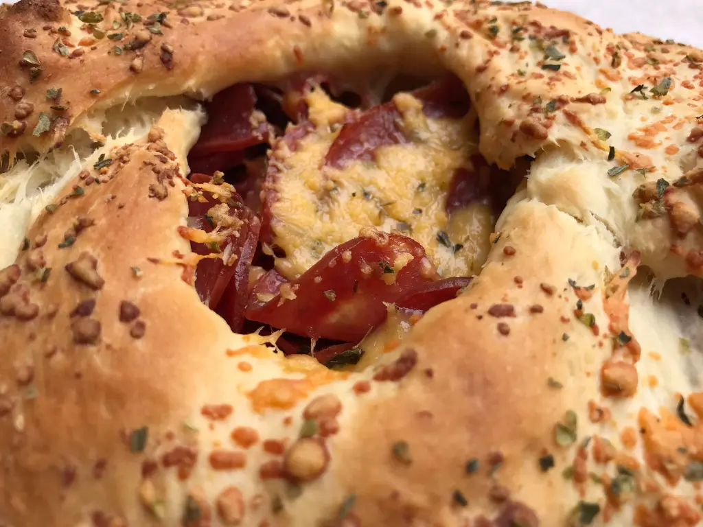 pao-gourmet-de-calabresa-01.webp
