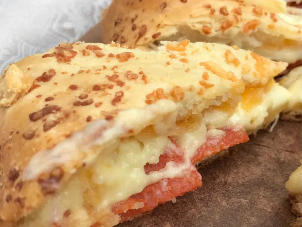 pao-gourmet-de-pepperoni-05.webp