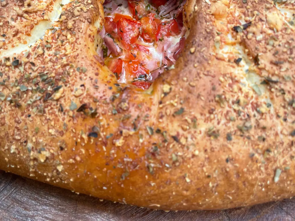 pao-gourmet-de-pizza-02.webp