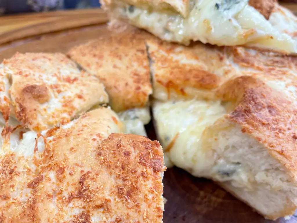 pao-gourmet-quatro-queijos-1