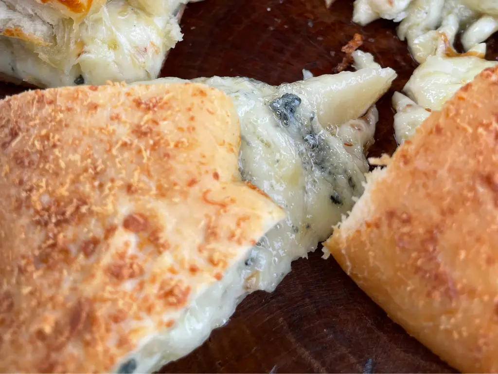 pao-gourmet-quatro-queijos-5