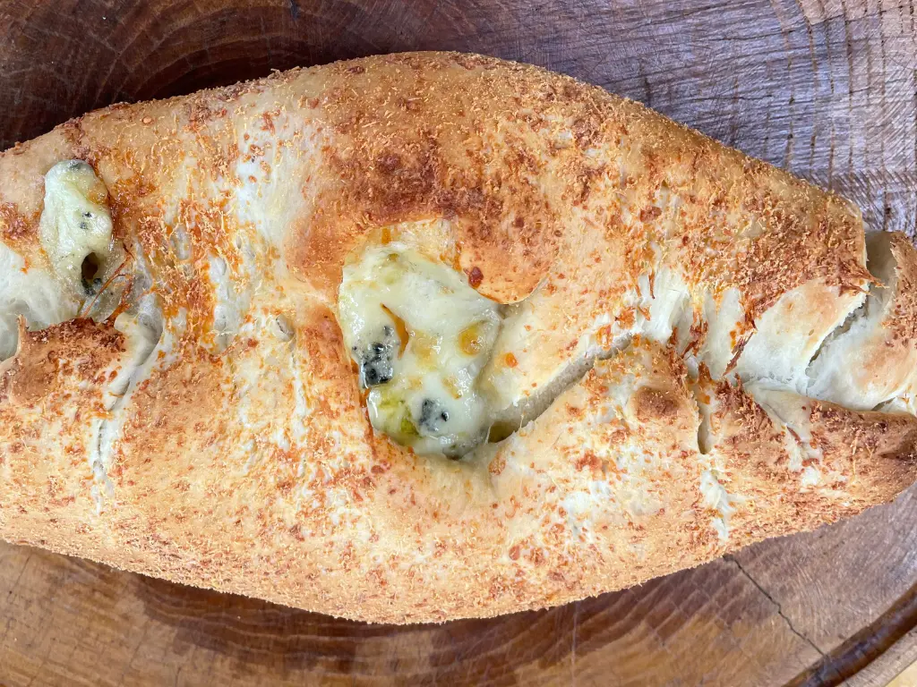 pao-gourmet-quatro-queijos-8