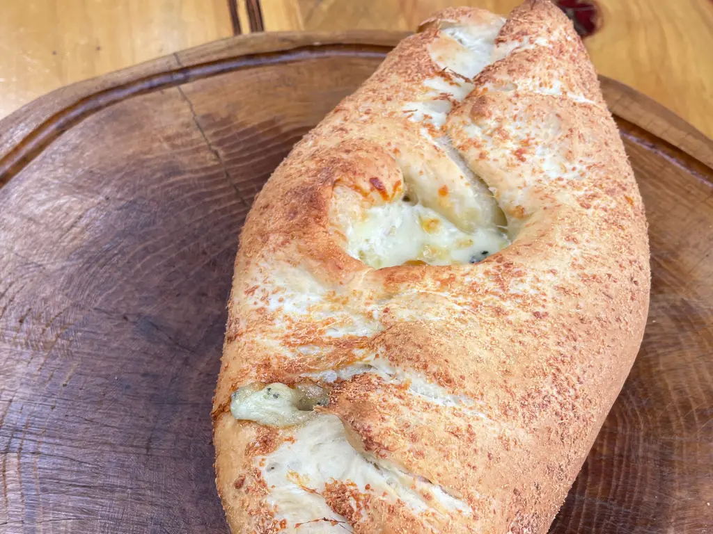 pao-gourmet-quatro-queijos-9